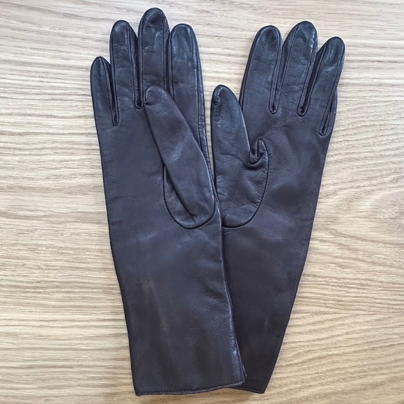 Purple Leather Gloves w/ Accordian Patterned Wrist Placket & Buttons - Size 7-8 - Picture 2 of 12